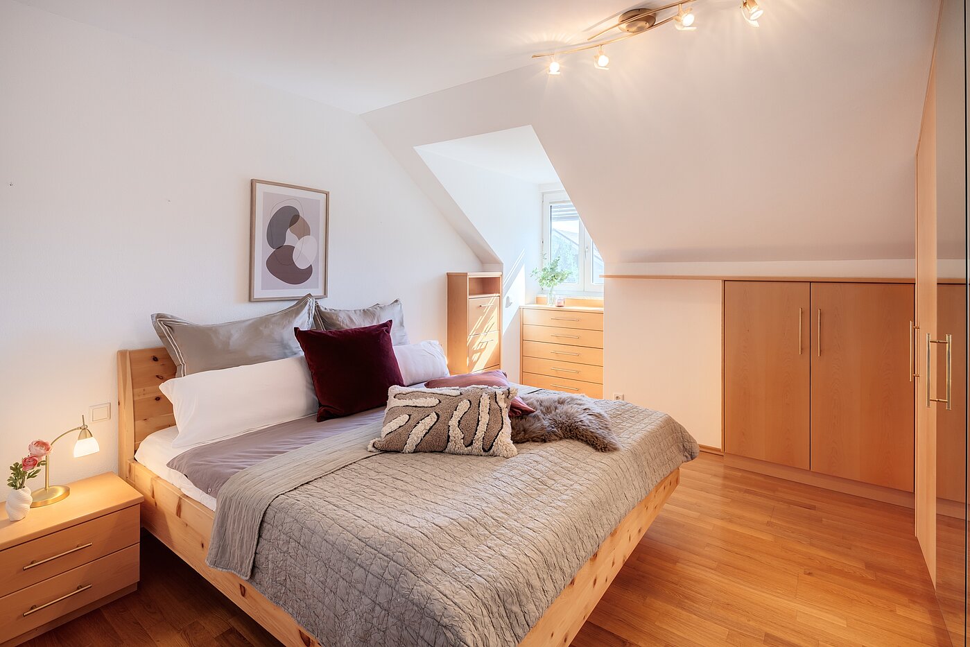 Appartement au dernier étage avec 3 pièces | 70501 | Schlafzimmer mit...