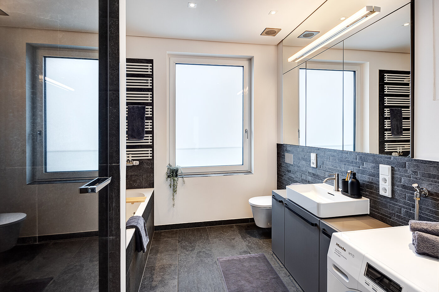 Penthouse avec 2 pièces | München-Maxvorstadt | 704271 | Tageslichtbad mit...