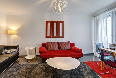 Milbertshofen : Appartement meublé de 2 pièces avec balcon - libre