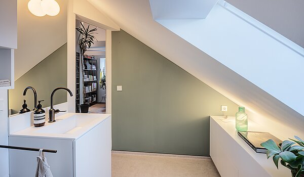 Maison d'angle mitoyenne avec 6 pièces | München-Trudering | 70191 | ...Waschtisch