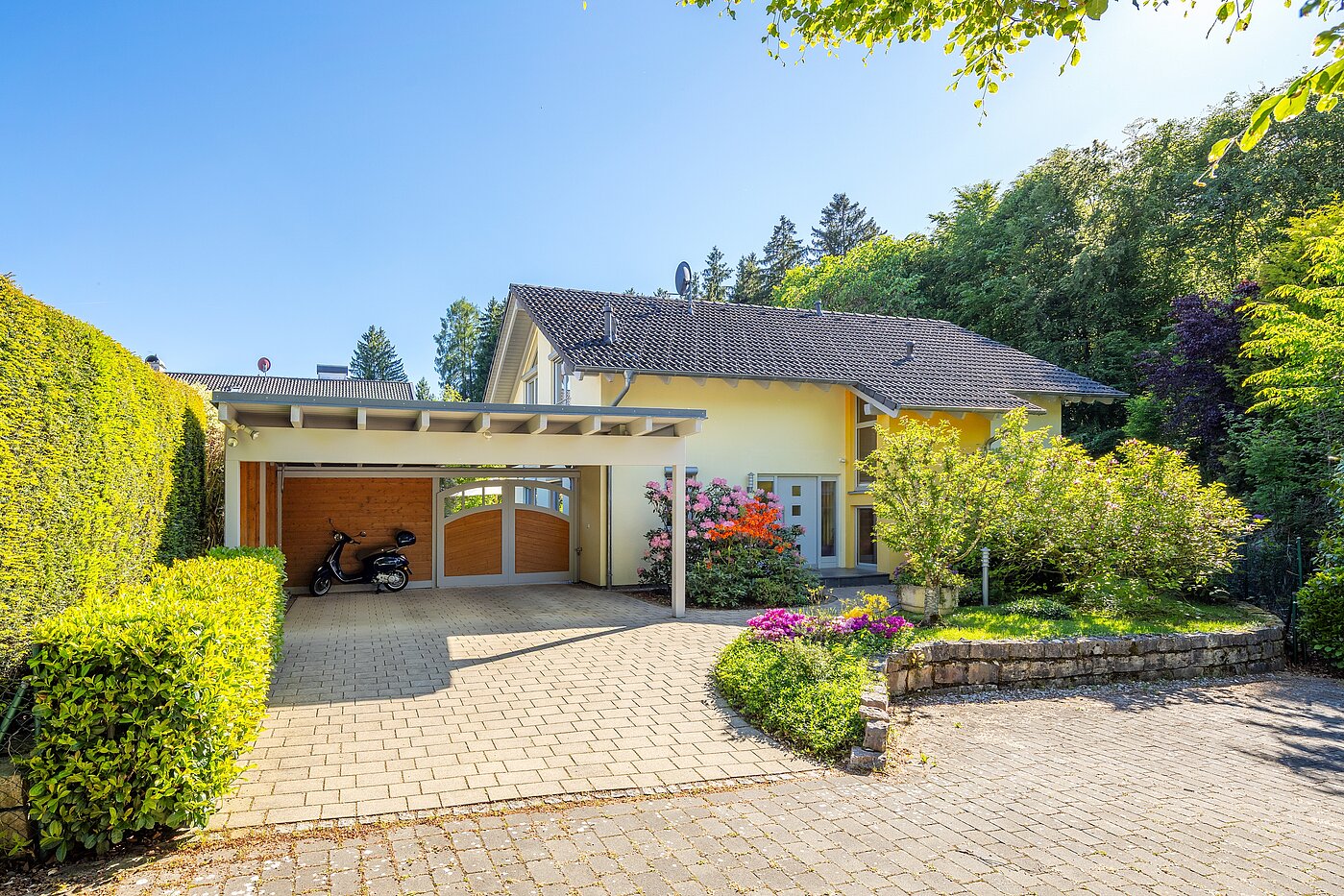 Maison individuelle avec 5 pièces | Icking | 70438 | Hausansicht mit Carport