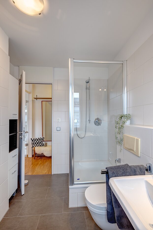 Apartment avec 1 pièce | München-Milbertshofen | 70188 | ...Dusche