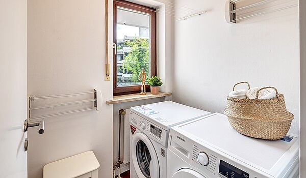 Appartement avec 3 pièces | München-Schwabing | 2202ML12 | Hauswirtschaftsraum mit elektr. Geräten