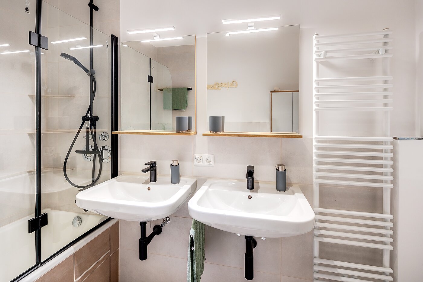 Appartement avec 3 pièces | Unterhaching | 70421 | Großes Badezimmer...