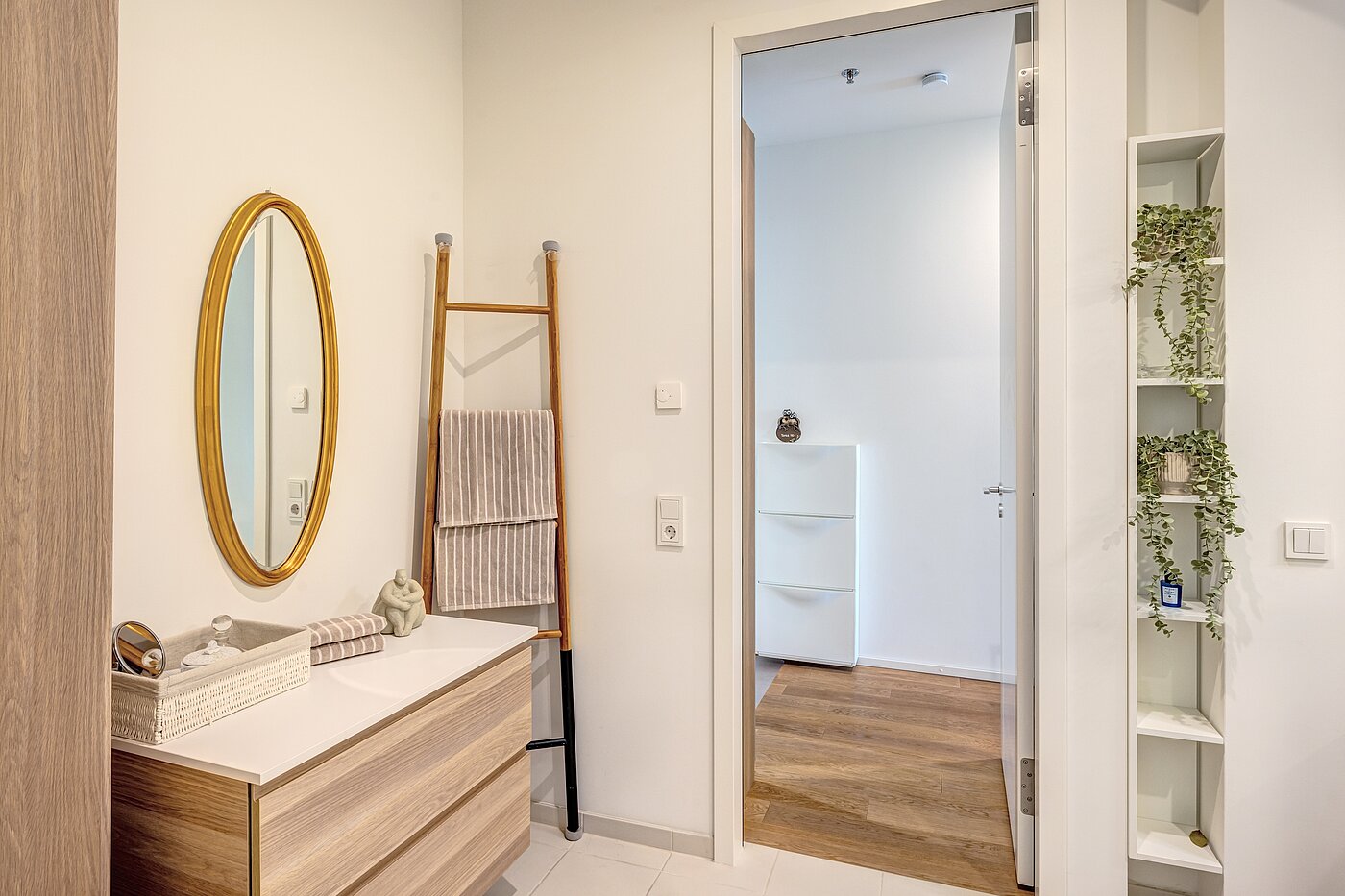 Apartment avec 1.5 pièces | München-Neuhausen | 70444 | ...begehbar
