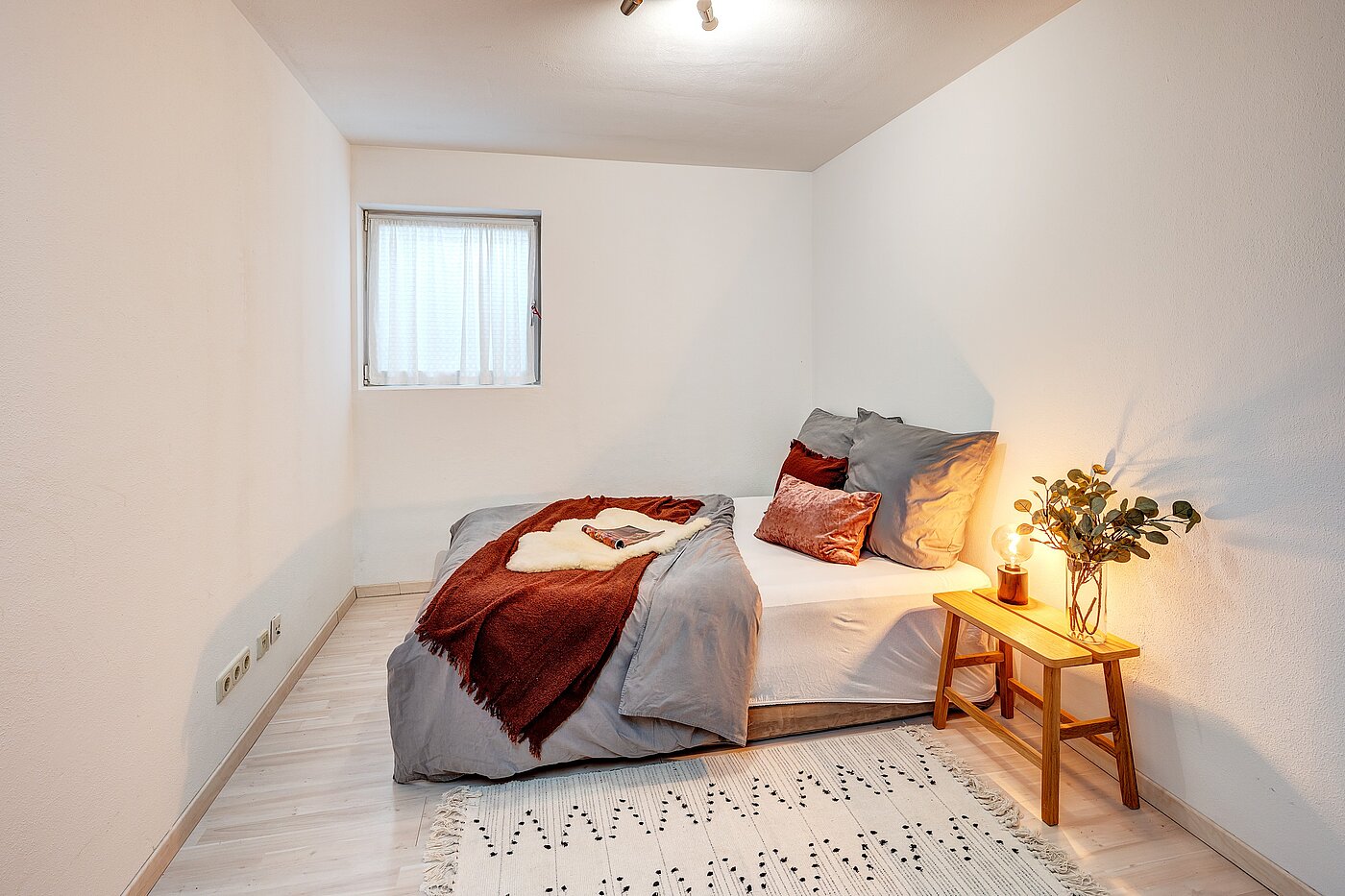 Appartement au rez-de-chaussée avec 1.5 pièces | München-Aubing | 70000 | Schlafen oder Arbeiten