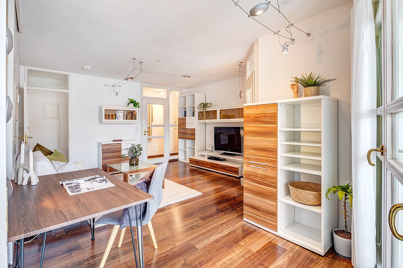 Appartement avec 2 pièces | München-Schwabing | 2205ML71 | Warme Atmosphäre durch die Holzoptik