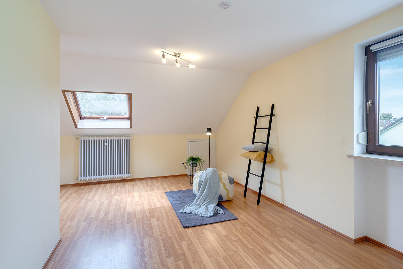 Maison d'angle mitoyenne avec 5.5 pièces | München-Trudering | 702531 | Großes Dachstudio