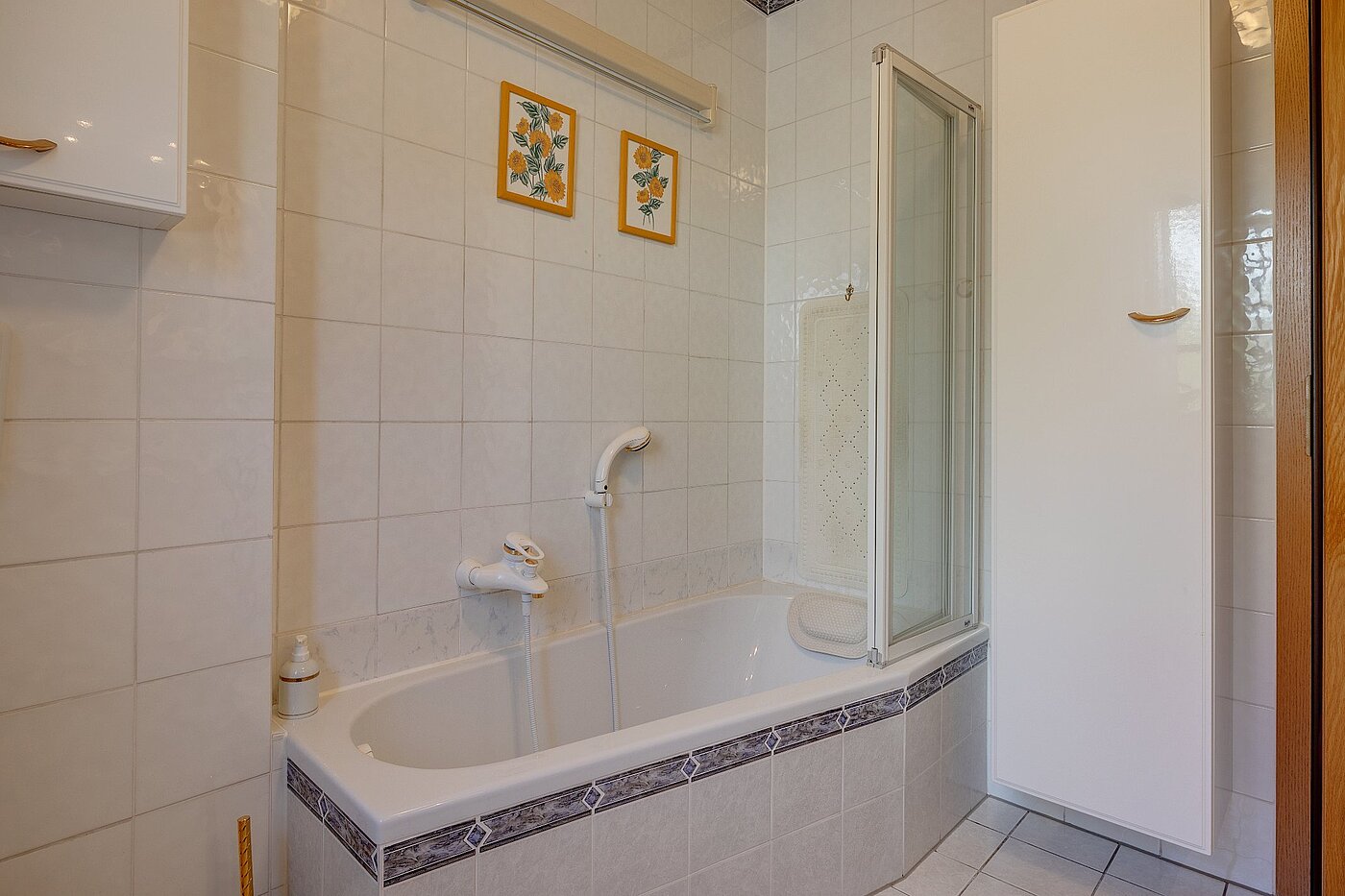 Appartement au rez-de-chaussée avec 3 pièces | München-Untermenzing | 1806ML6 | Badewanne