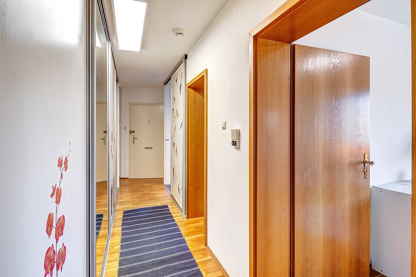 Appartement avec 3 pièces | München-Forstenried | 2204ML1 | Flur mit Einbauschrank