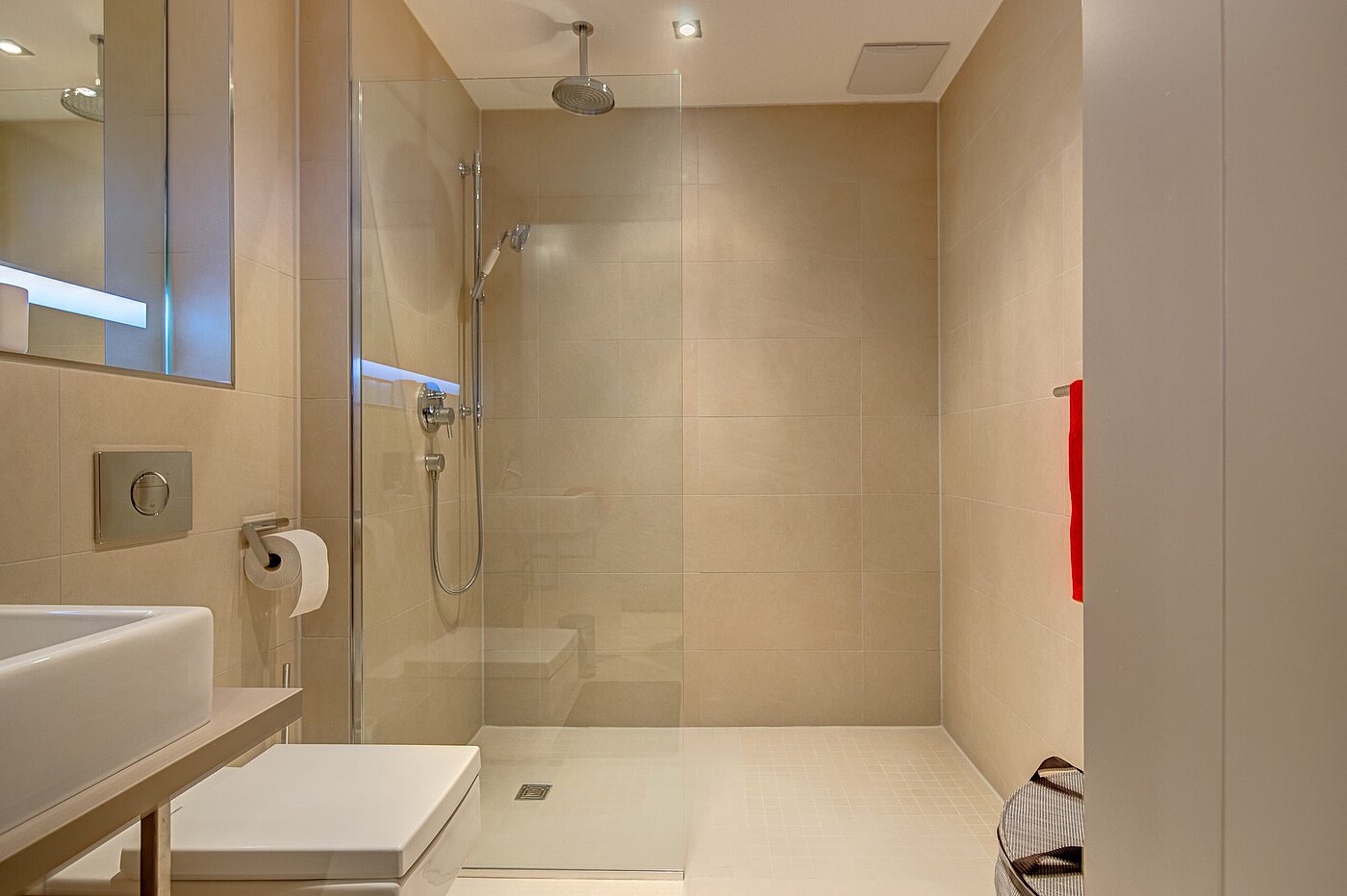 Appartement au rez-de-chaussée avec 1 pièce | München-Bogenhausen | 2301ML3 | Bodengleiche Regendusche