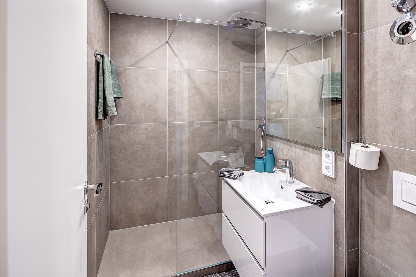 Apartment avec 1 pièce | München-Pasing | 70302 | Große Dusche