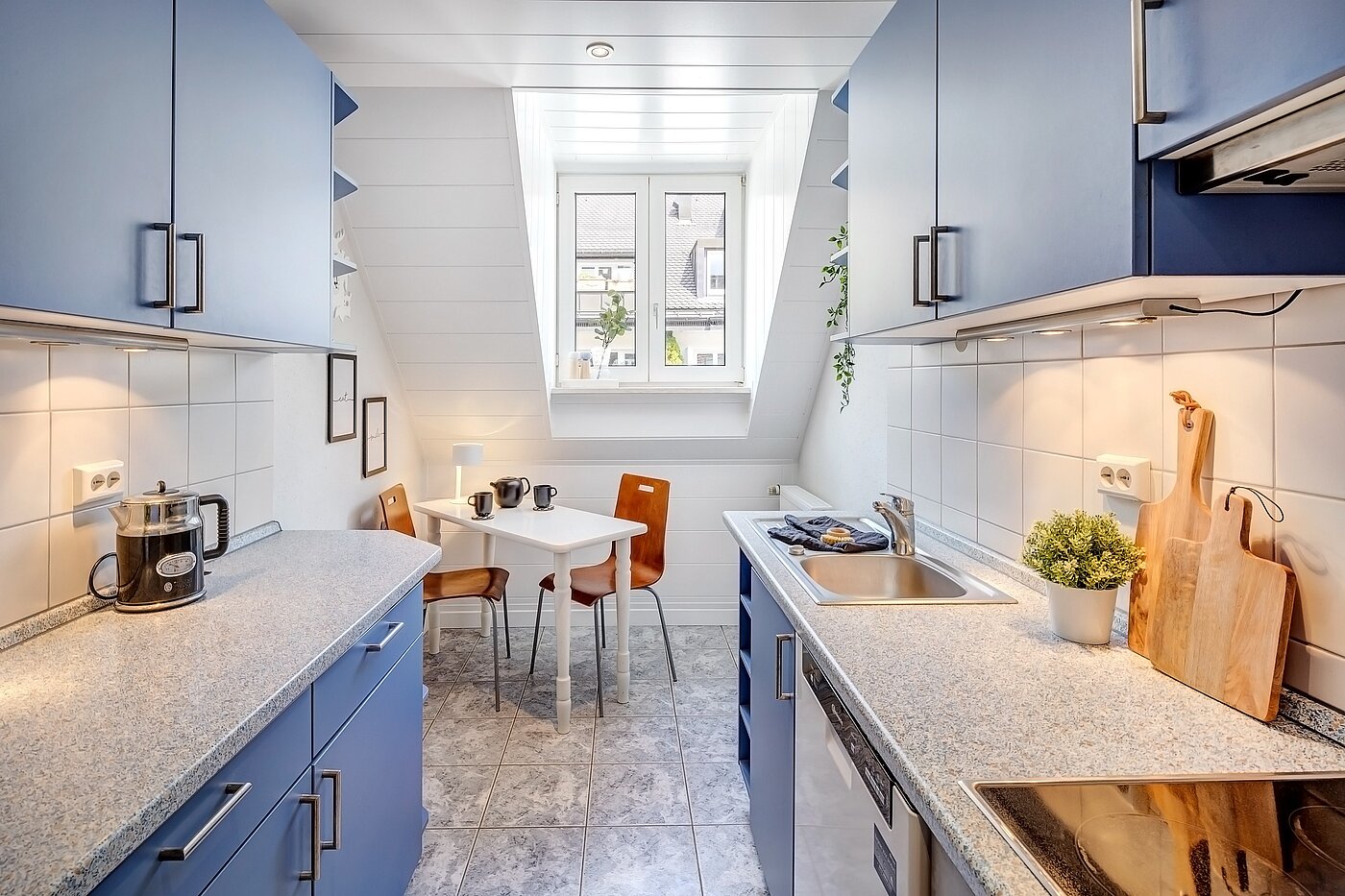 Appartement avec 1.5 pièces | München-Schwabing | 70014 | Helle Küche mit...