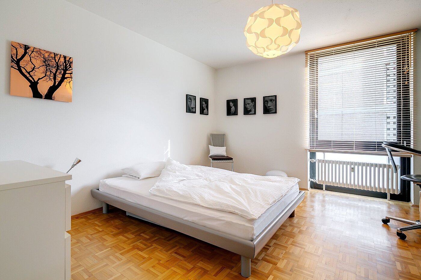 Appartement avec 2 pièces | München-Schwabing | 2004ML1 | Geräumiges Schlafzimmer