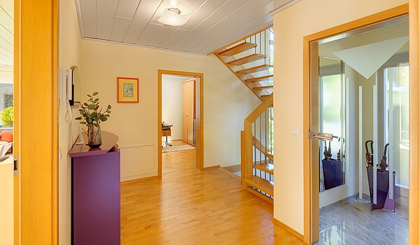 Maison individuelle avec 5 pièces | Icking | 70438 | Foyer mit Treppe