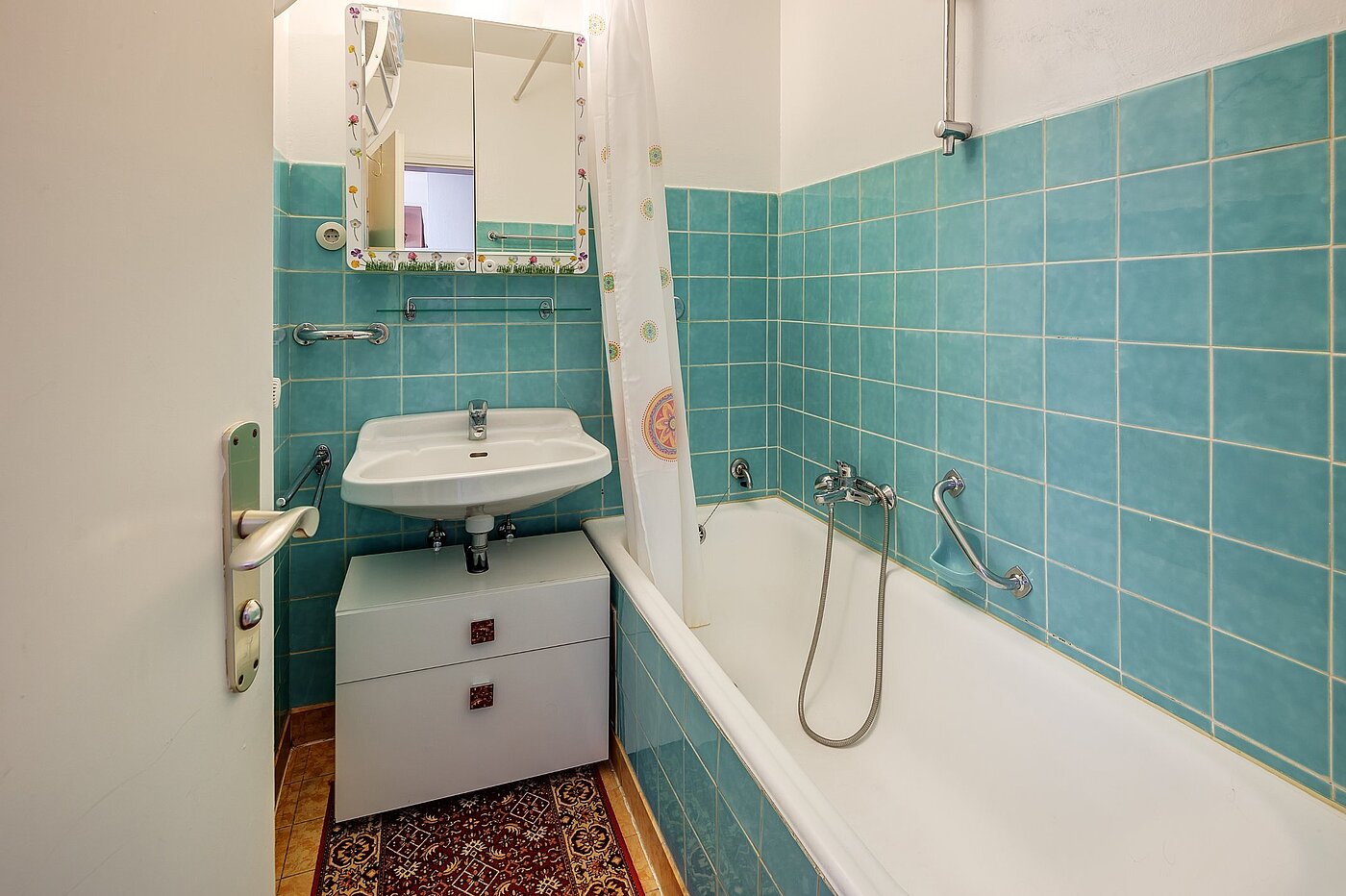 Appartement avec 2 pièces | München-Sendling-Westpark | 2003ML10 | Badezimmer mit Badewanne