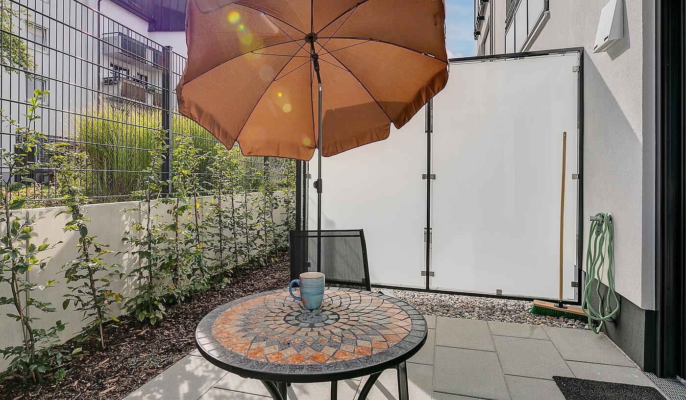 Appartement au rez-de-chaussée avec 1 pièce | München-Milbertshofen | 2202ML8 | ...und kleinem Grünstreifen