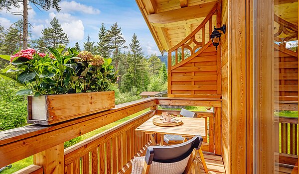 Appartement avec 6 pièces | 70095 | ...mit sonnigem Balkon...