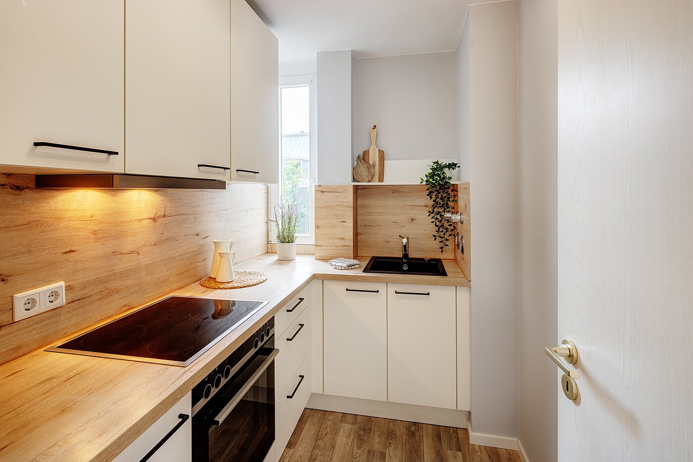 Appartement avec 2 pièces | München-Obersendling | 70039 | Eine moderne Einbauküche...