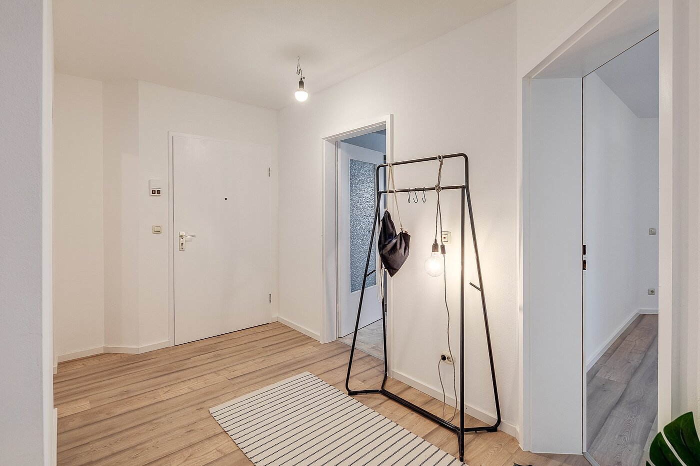 Appartement au rez-de-chaussée avec 4.5 pièces | München-Perlach | 2003ML6 | Großer Eingangsbereich...
