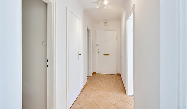 Appartement avec 3 pièces | München-Bogenhausen | 70310 | Flur Blickrichtung Eingang
