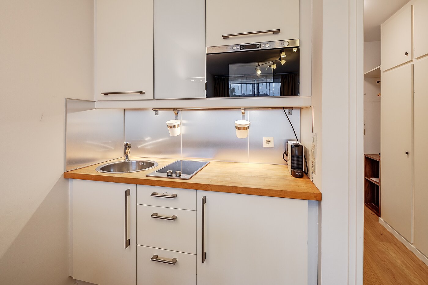 Appartement avec 1 pièce | München-Schwabing | 70475 | Küchenzeile ...