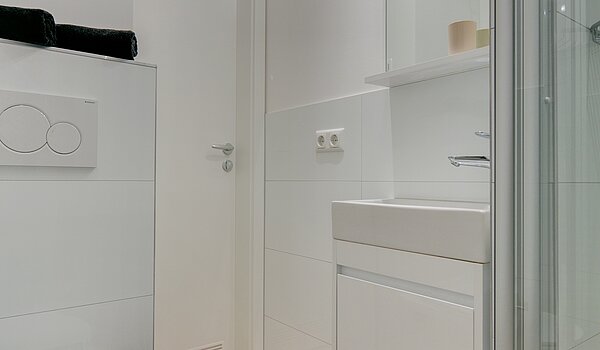 Appartement au rez-de-chaussée avec 4 pièces | München-Neuhausen | 70471 | ...mit Dusche