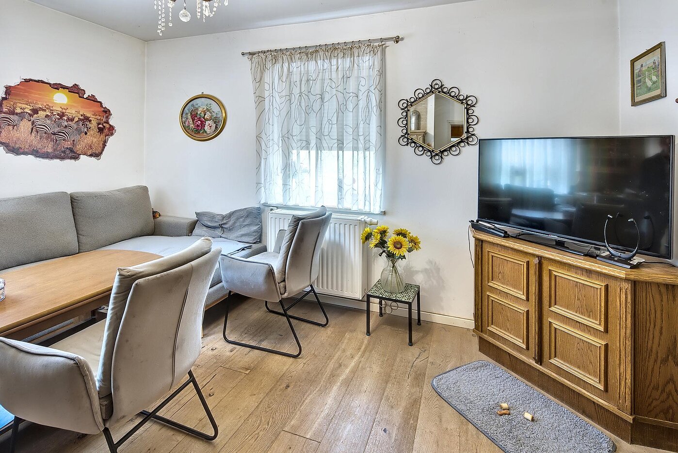 Maison individuelle avec 8 pièces | 70229 | Wohnzimmer...