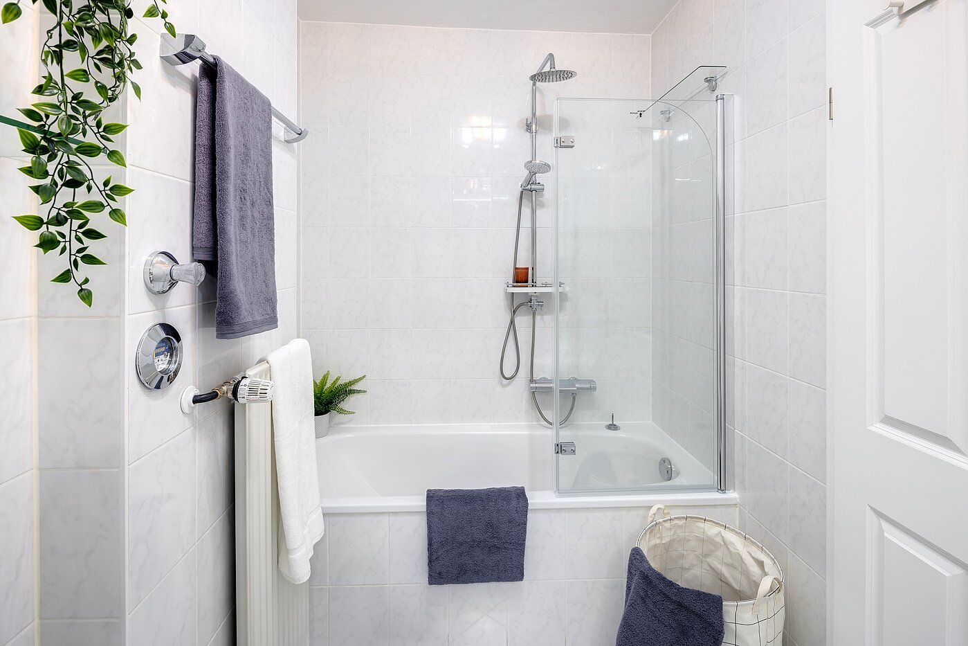 Appartement avec 3 pièces | München-Obergiesing | 70028 | ...und Duschwand