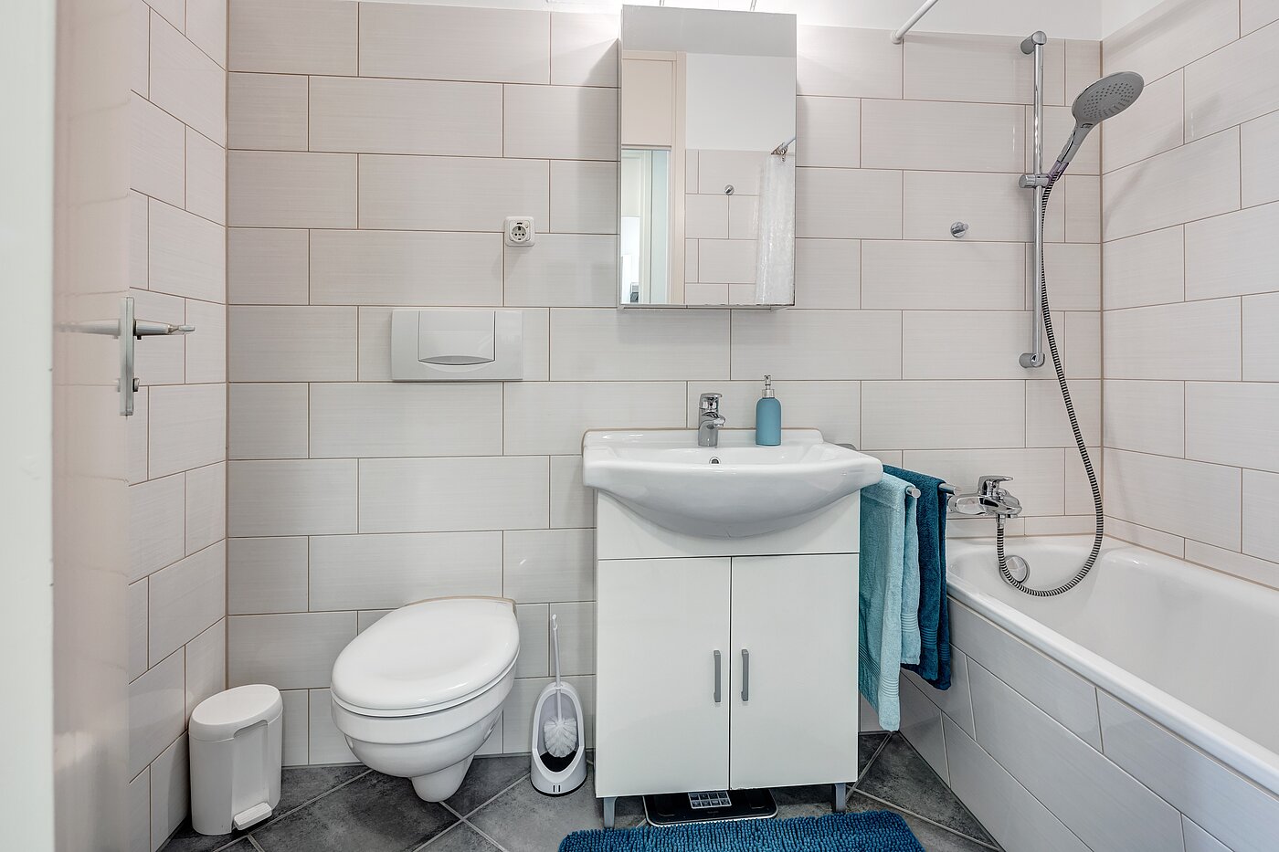 Appartement avec 1 pièce | München-Johanneskirchen | 2204ML7 | ...komplett in weiß gehalten