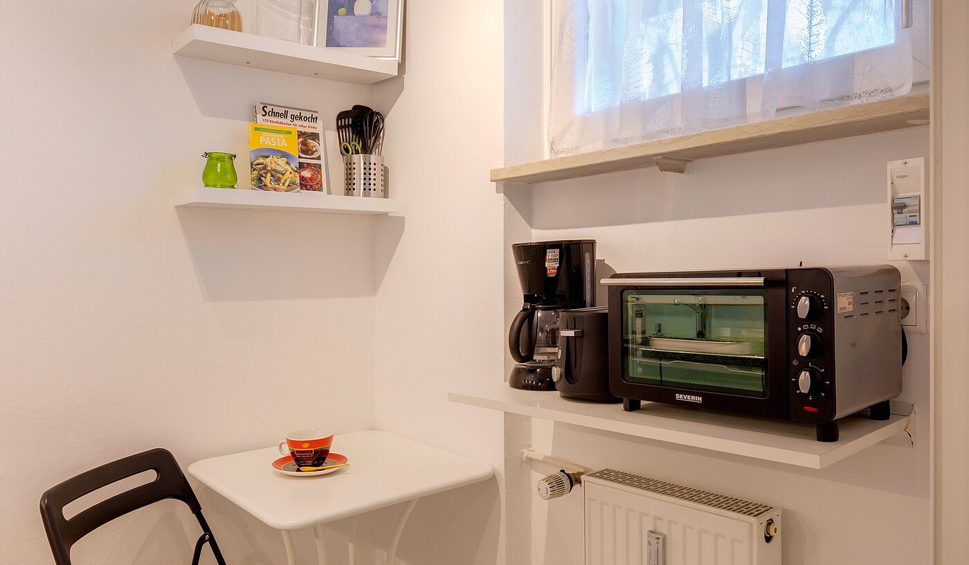 Apartment avec 1 pièce | München-Sendling-Westpark | 70395 | ...Fenster und Essplatz