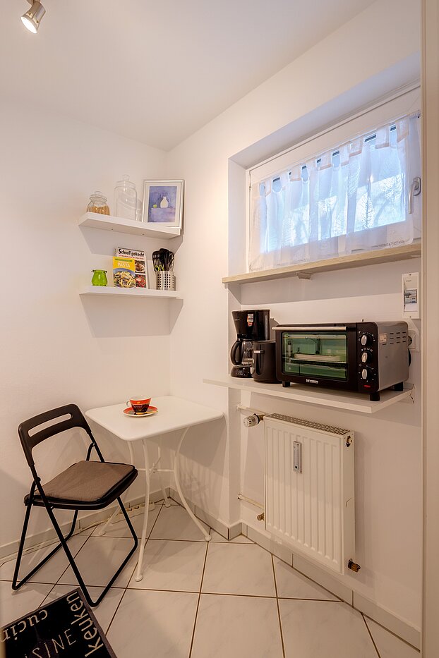 Apartment avec 1 pièce | München-Sendling-Westpark | 70395 | ...Fenster und Essplatz