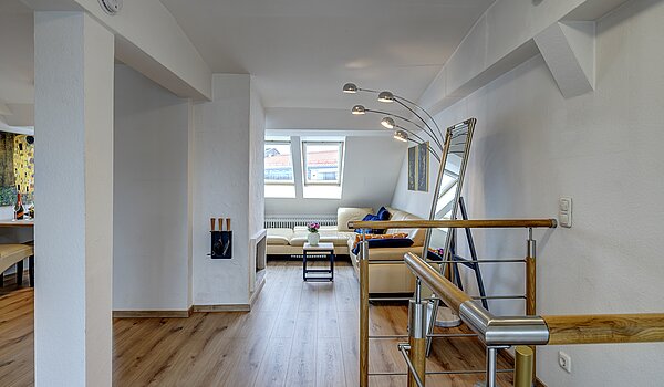 Appartement au dernier étage avec 4.5 pièces | München-Ludwigsvorstadt | 70461 | Wohnen / Essen