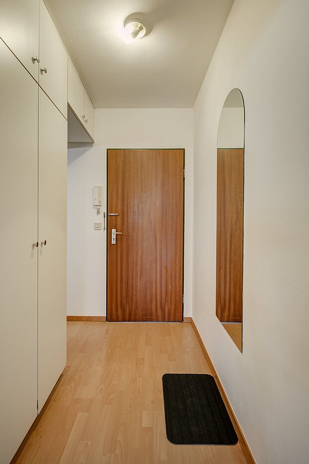 Appartement avec 1 pièce | München-Nymphenburg | 1904ML3 | Flur mit Einbauschrank