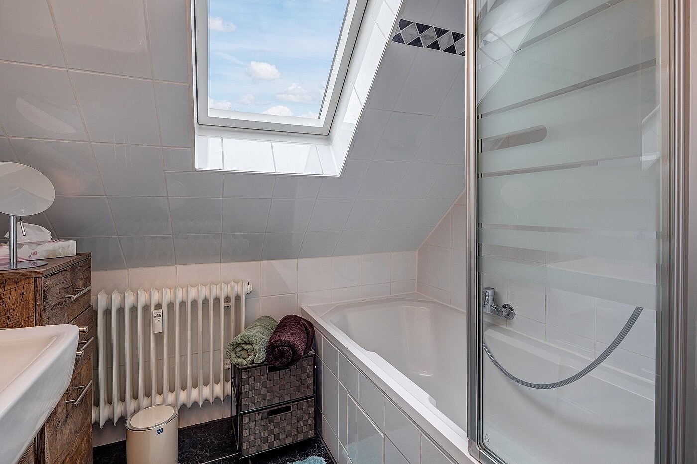 Appartement au dernier étage avec 3 pièces | München-Hasenbergl | 1803ML5 | Elegantes Bad...