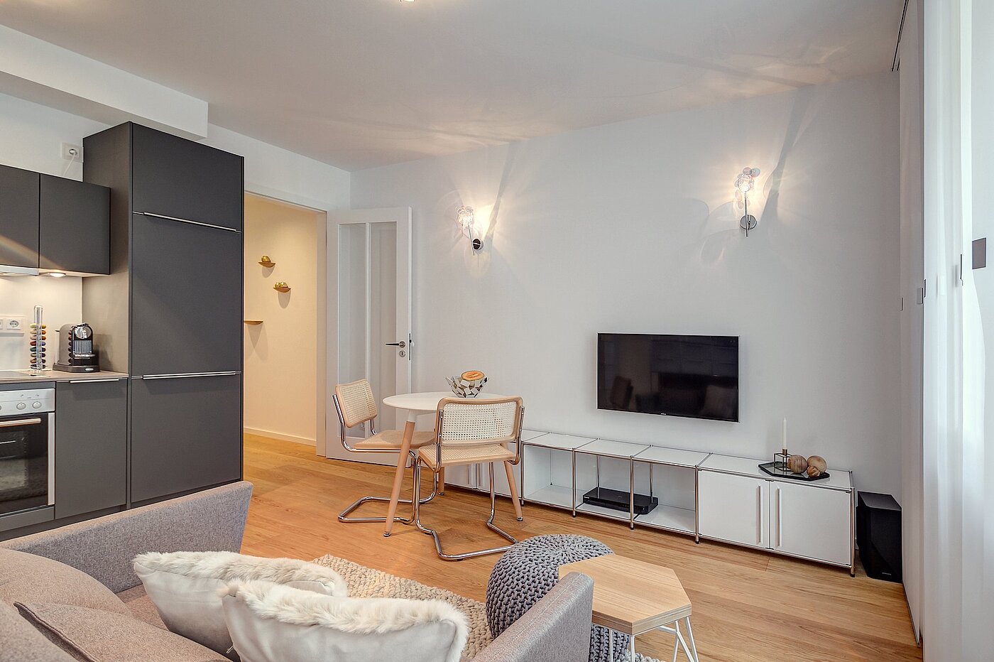 Appartement au rez-de-chaussée avec 1 pièce | München-Schwabing | 1908ML2 | ...Essbereich mit...