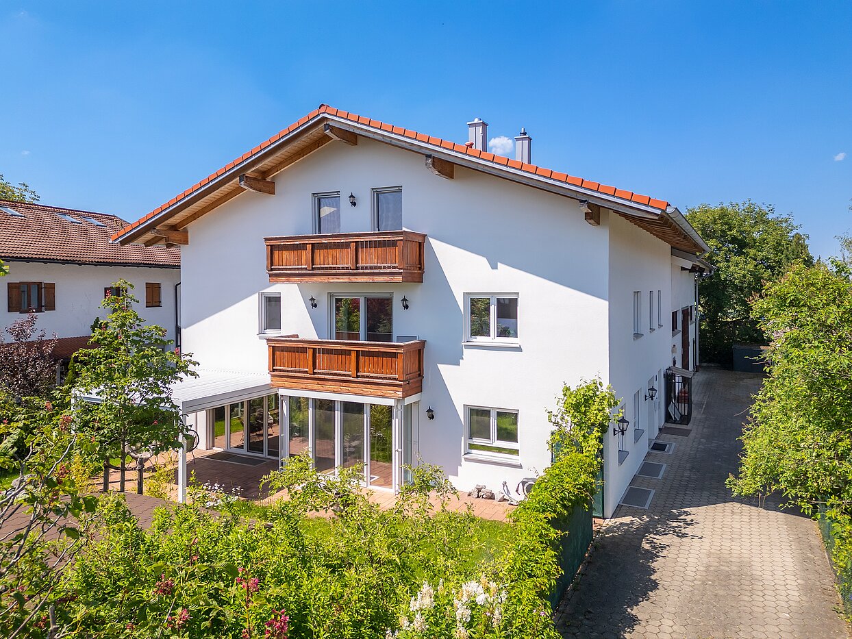 Propriété particulière avec 9 pièces | 70406 | Außenansicht