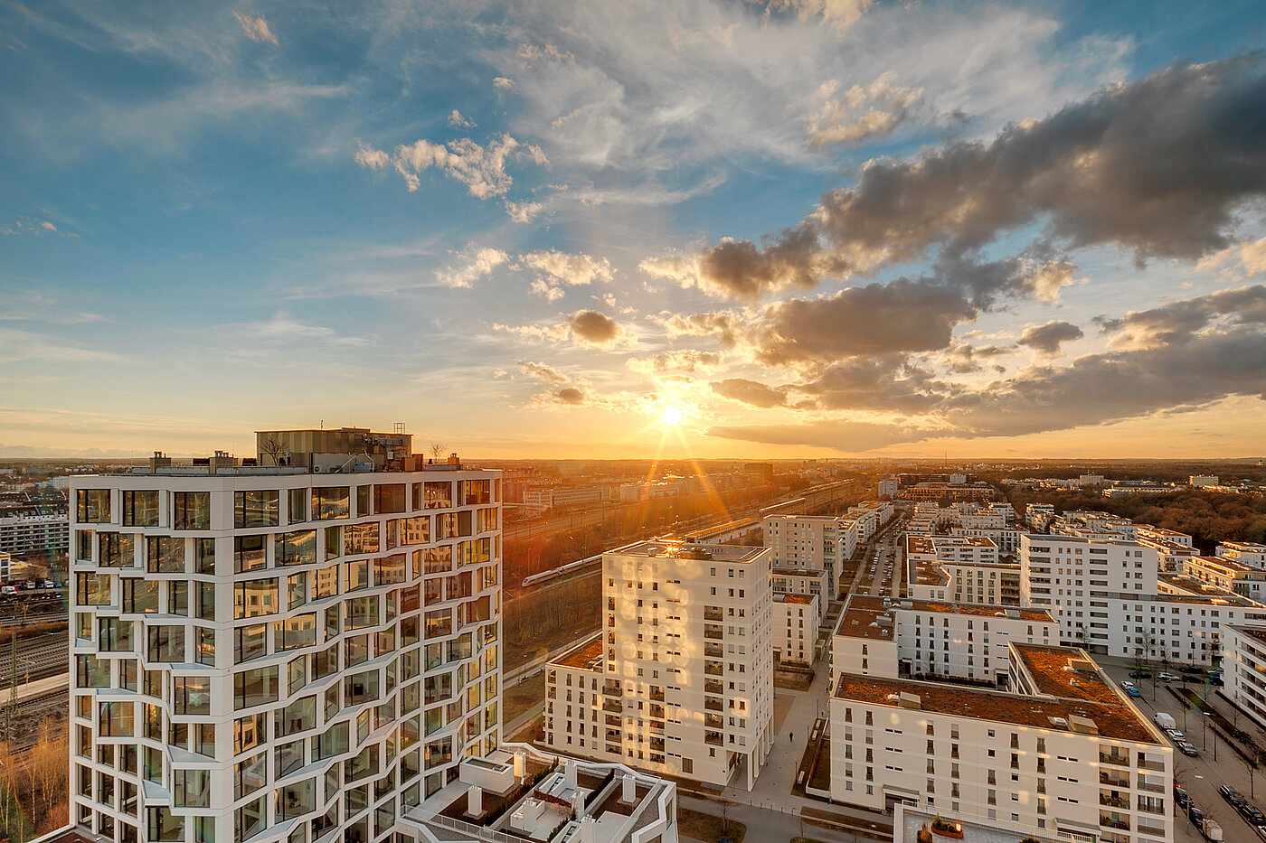 Apartment avec 1.5 pièces | München-Neuhausen | 70179 | ...Abendstimmung am FRIENDS TOWER
