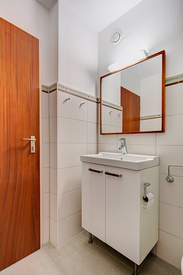Appartement avec 1 pièce | München-Neuhausen | 1911ML8 | Waschtisch