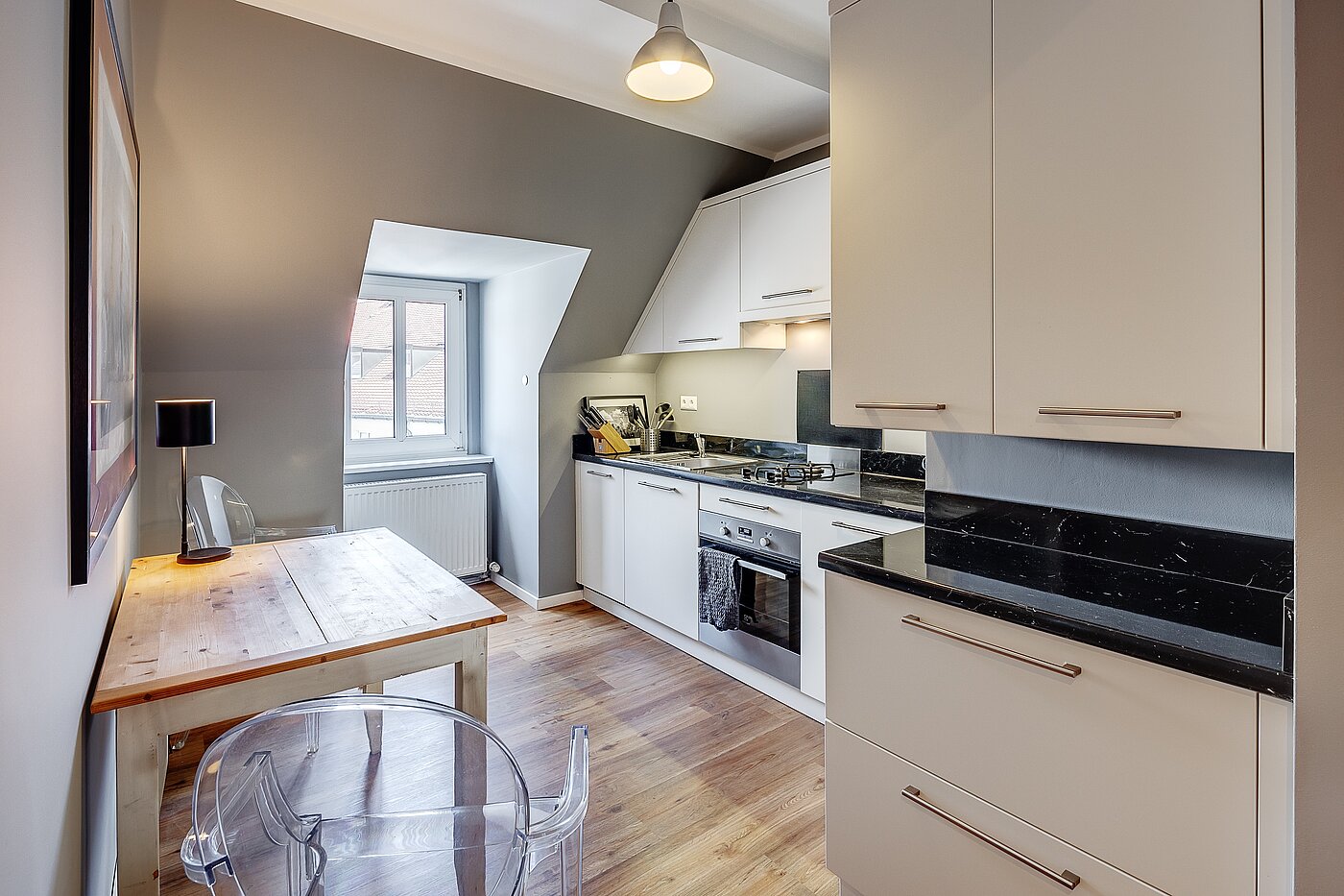 Appartement avec 2 pièces | München-Maxvorstadt | 2211ML6 | ...zur Küche