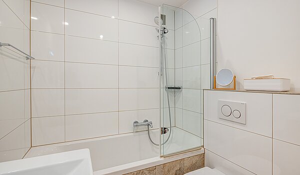 Apartment avec 1 pièce | München-Schwabing | 70198 | ...Badewanne