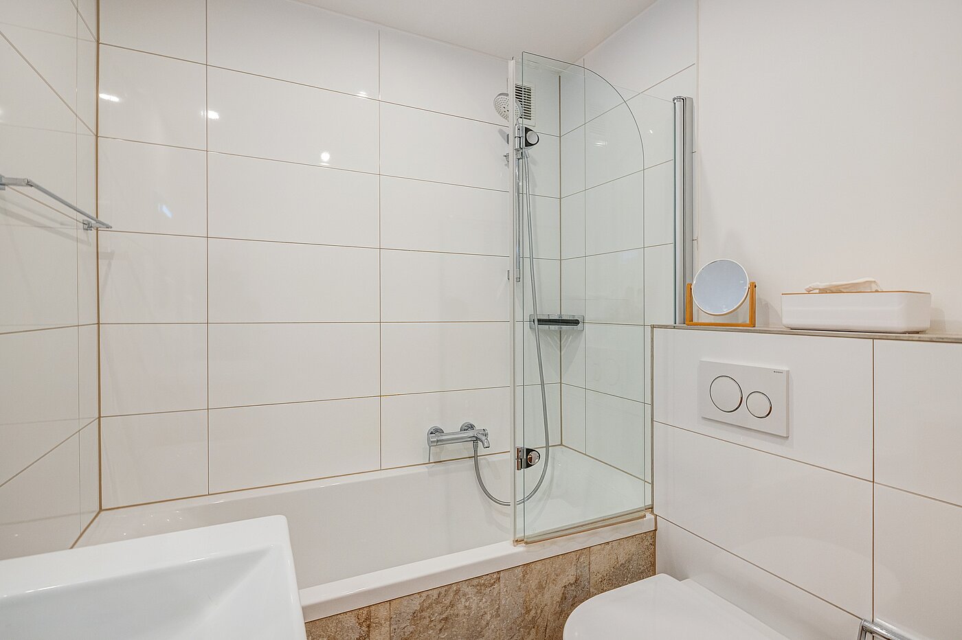 Apartment avec 1 pièce | München-Schwabing | 70198 | ...Badewanne