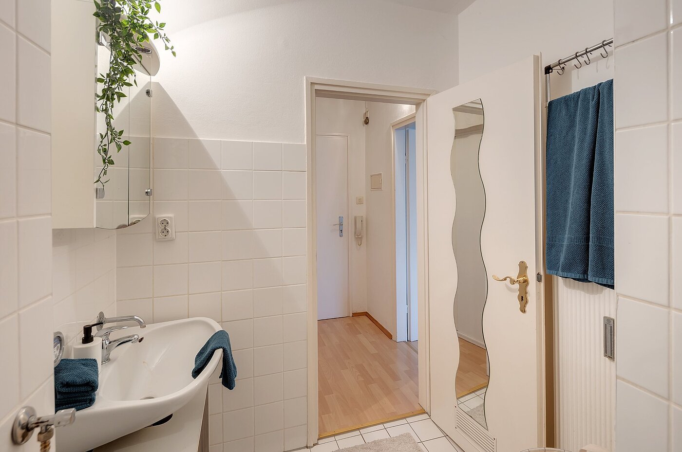 Appartement avec 1 pièce | München-Bogenhausen | 2012ML2 | mit Blick in den Flur