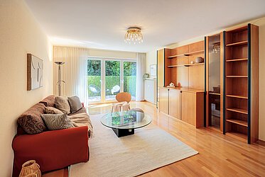 Laim : Charmant appartement de 4 pièces au rez-de-chaussée avec grande terrasse