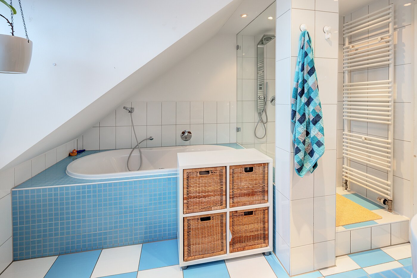Appartement avec 5 pièces | München-Neuhausen | 70140 | ...Wanne und Dusche
