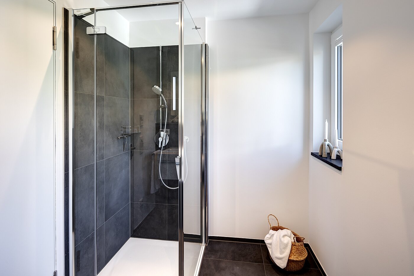 Appartement en duplex avec 4 pièces | München-Obermenzing | 701553 | ...mit bodengleicher Dusche und Fenster