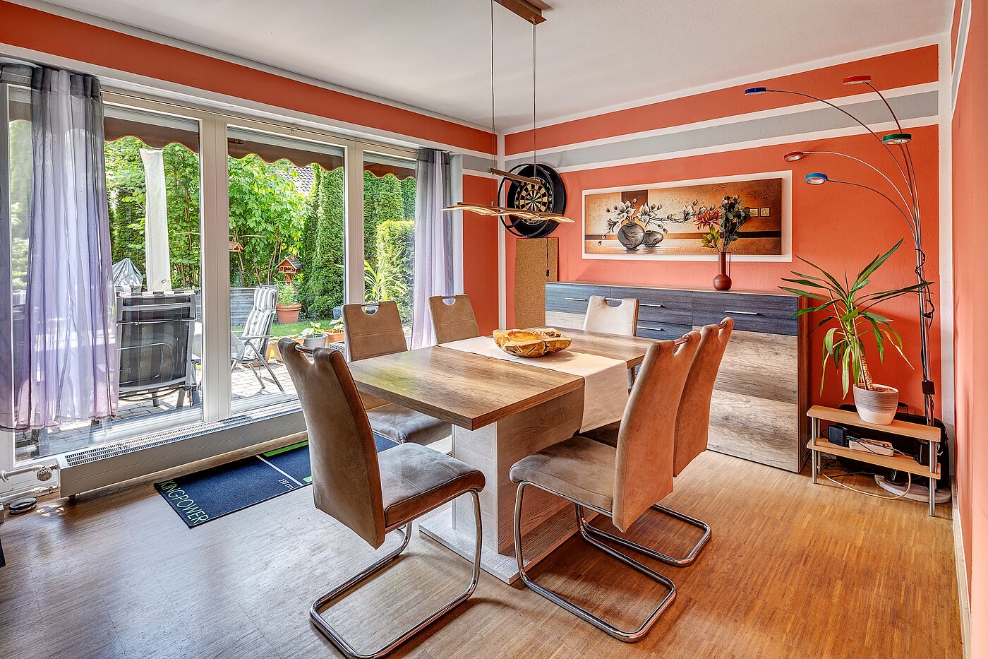 Maison d'angle mitoyenne avec 6 pièces | Germering | 70033 | ...Essen