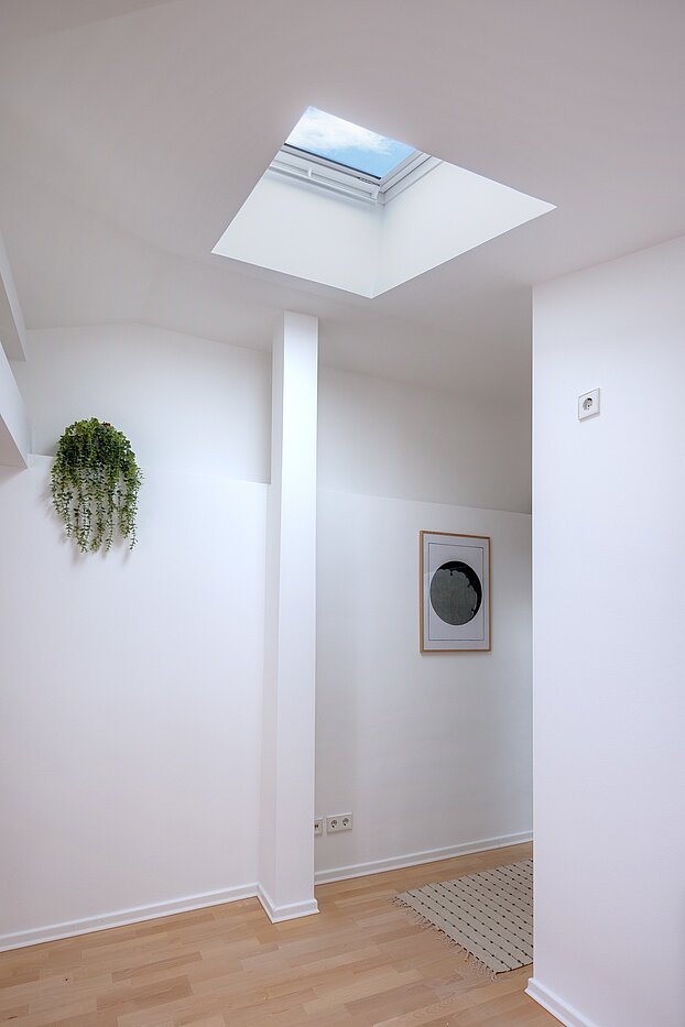 Appartement au dernier étage avec 1 pièce | München-Sendling | 700402 | Elektrische Velux-Dachfenster