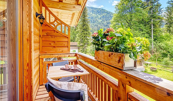 Appartement avec 6 pièces | 70095 | ...mit sonnigem Balkon