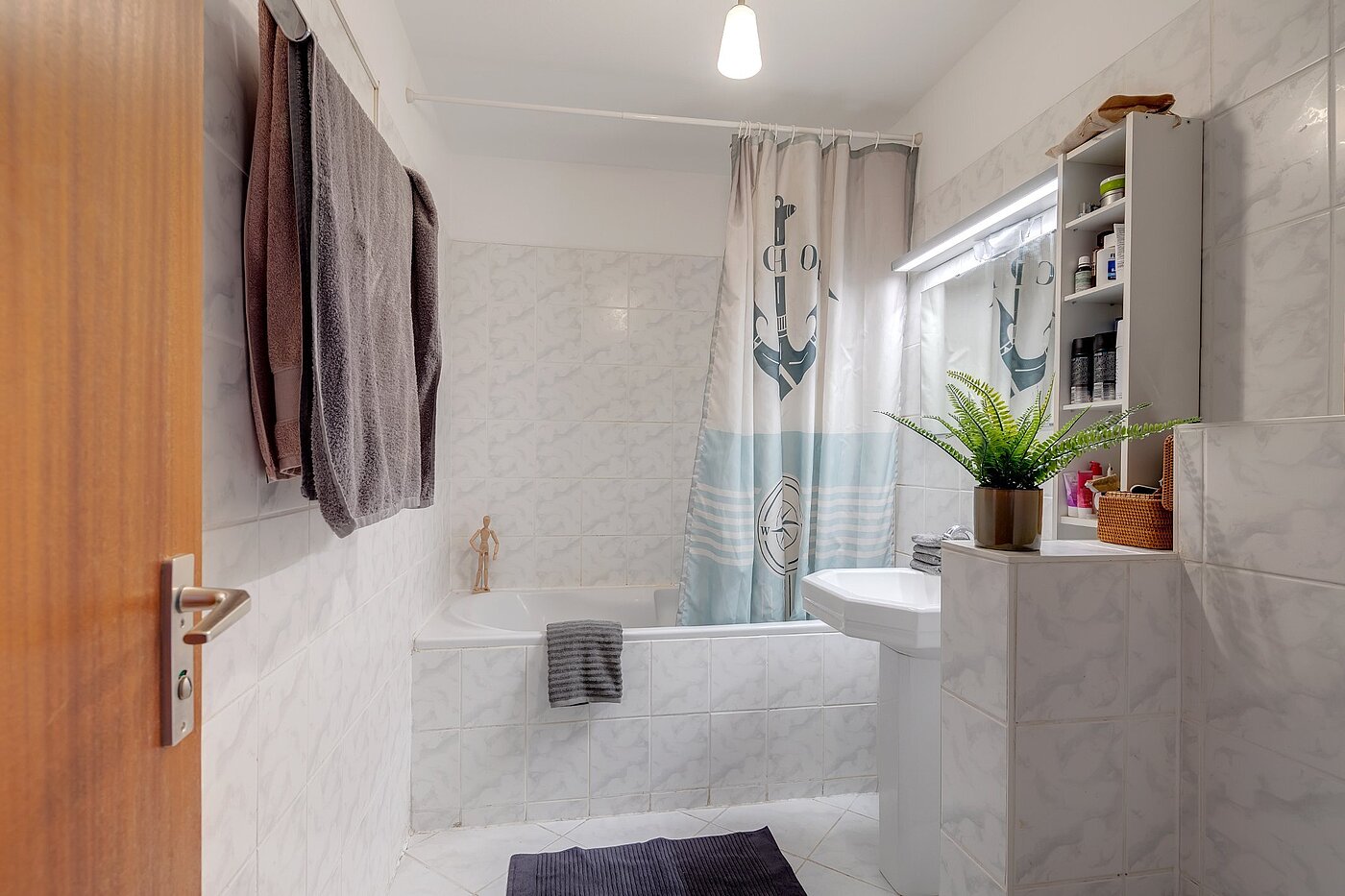 Appartement avec 2 pièces | München-Neuhausen | 2003ML5 | Ansprechendes Bad